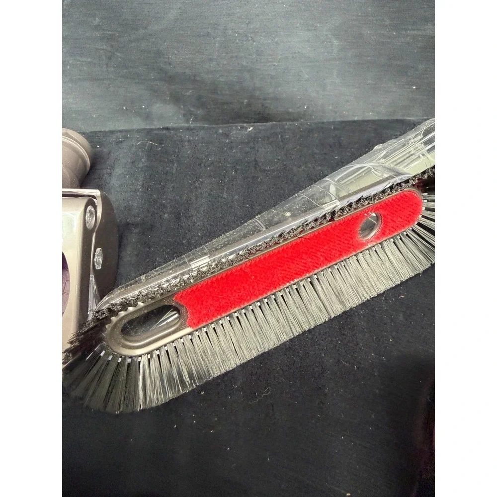 Dyson vacuum attachment